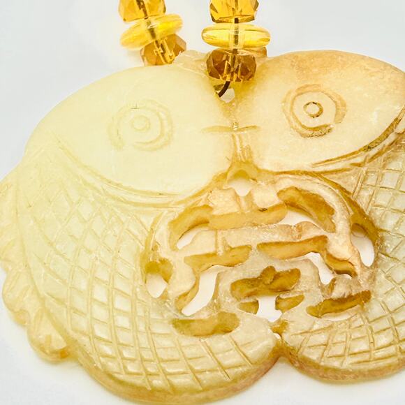 Vintage Handmade Chinese Yellow Jade Carved Double Fish Pendant - Picture 2 of 4